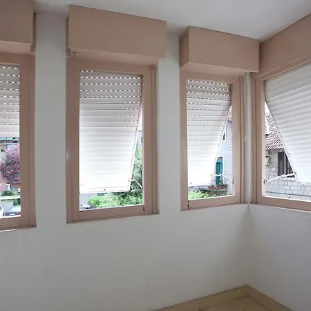 Apartment Ideal Location Split
