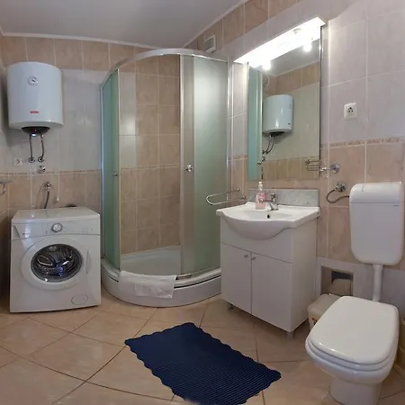 Ideal Location Apartment Split