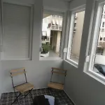 Ideal Location شقة *